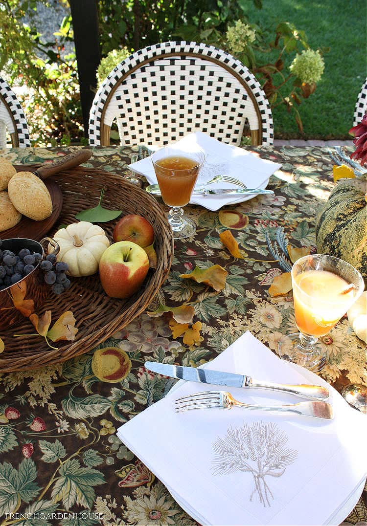 fall table setting