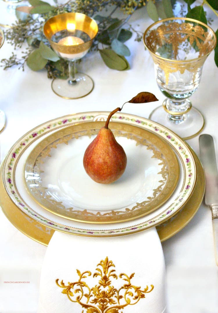 8 Tips for Setting Your Thanksgiving Table