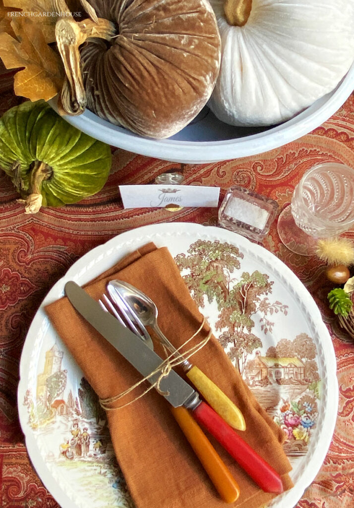 Holiday Table Setting Tips