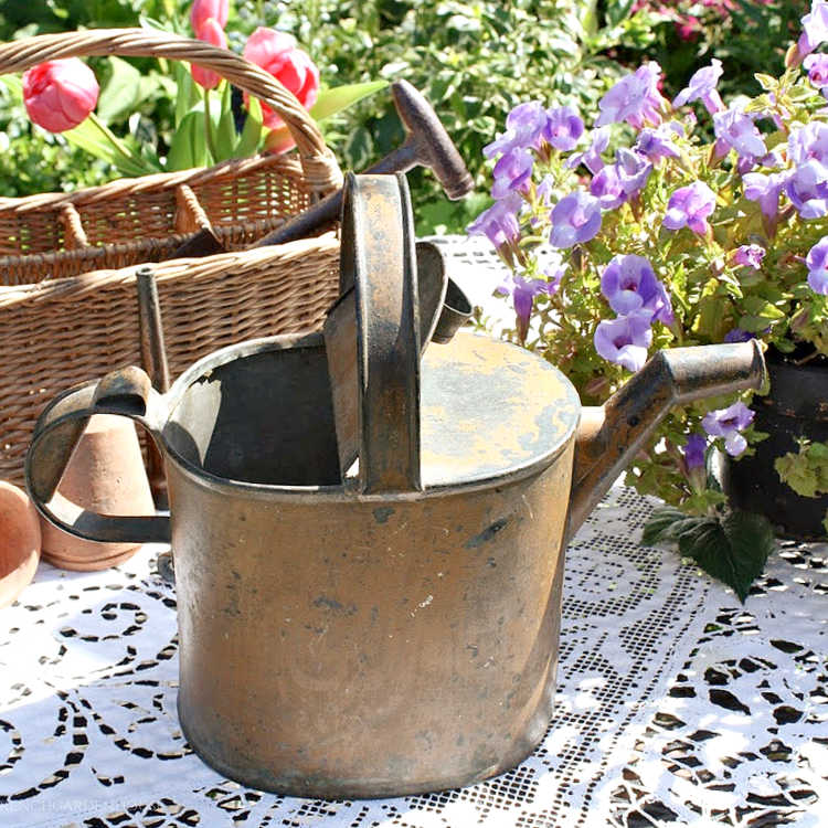 Collecting Garden Antiques